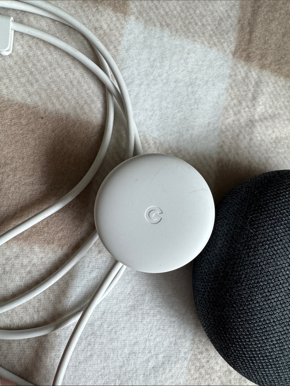 Google Home Mini - Picture 4 of 4